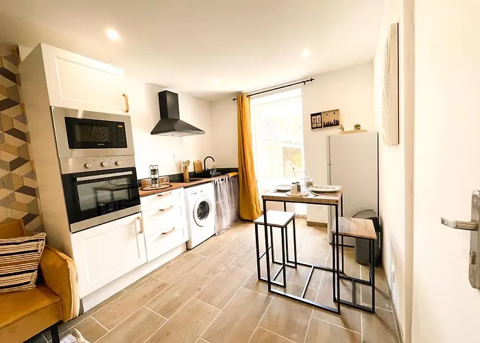 Le Numero 12 Netflix Wifi Apartment Cherbourg-en-Cotentin