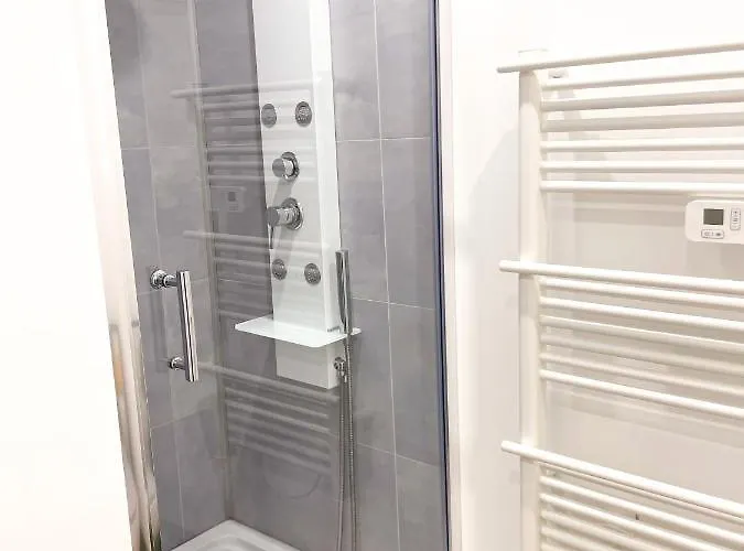 Apartment Le Numero 12 Netflix Wifi Cherbourg-en-Cotentin